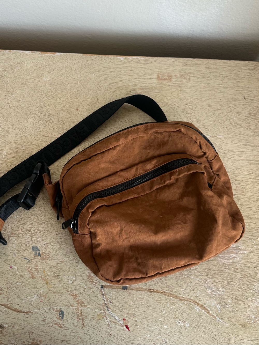Baggu Brown Nylon Fanny Pack - Picture 2 of 16